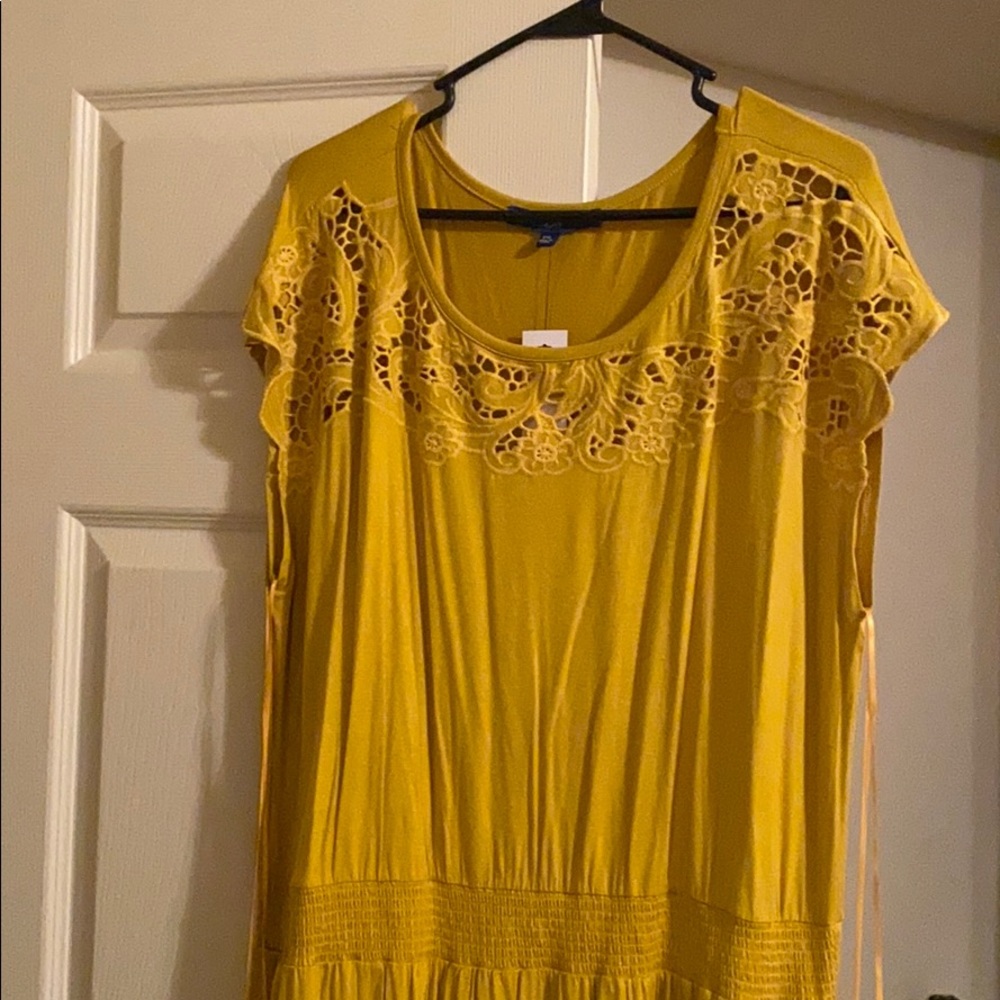 Yellow dress
